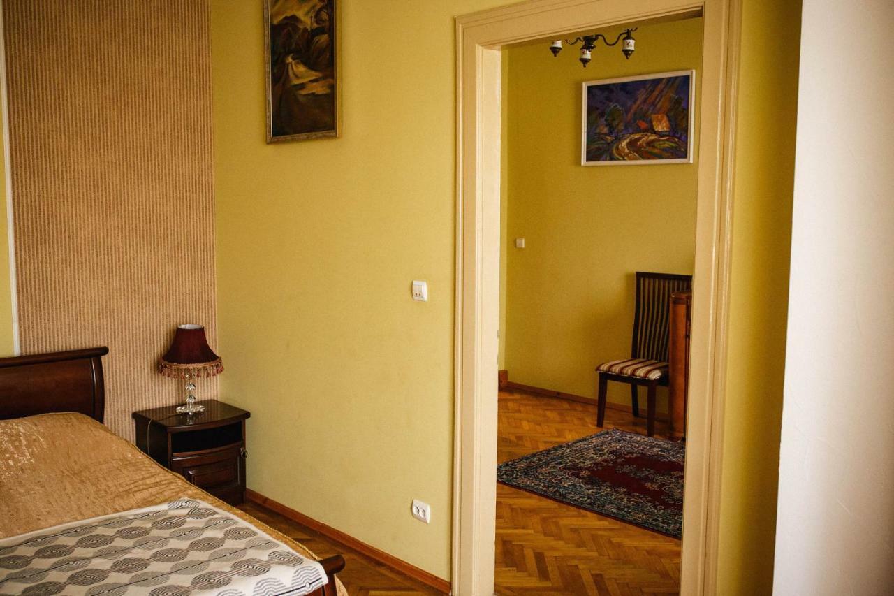 Historical Center Apartment Ужгород Екстериор снимка